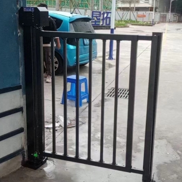 栅栏门